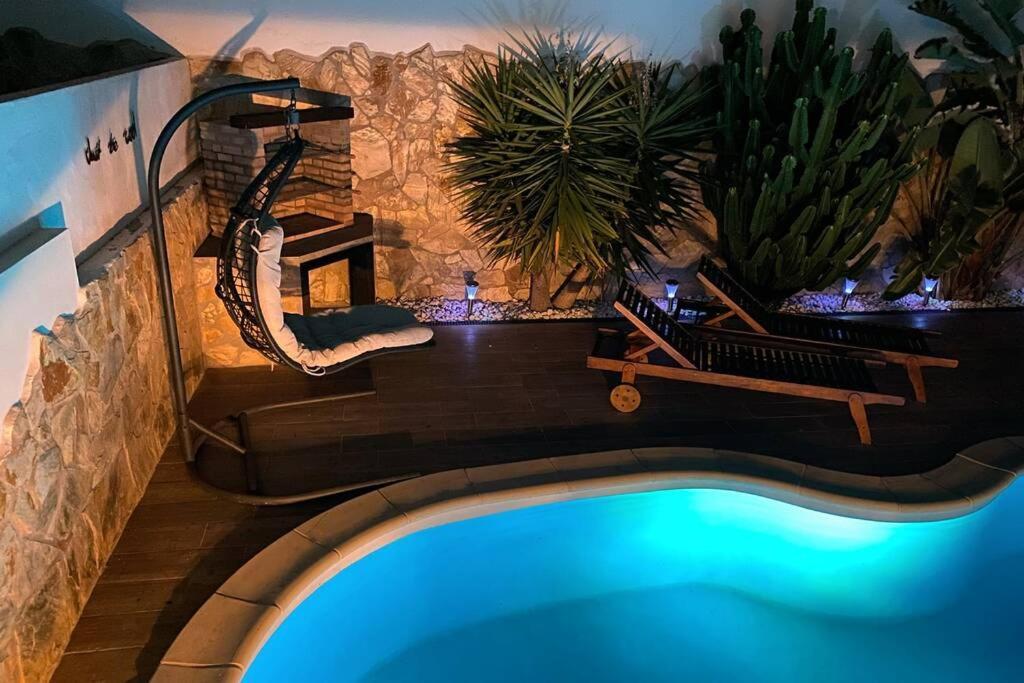 Exclusiva Villa De Lujo คอร์ราเลโฮ ภายนอก รูปภาพ